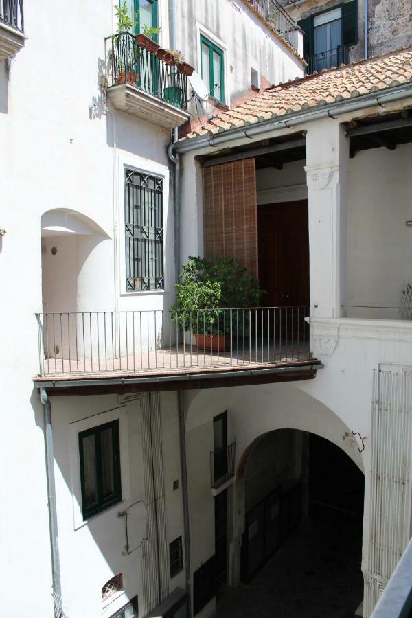 Arcadia 55 Apartment Salerno Bagian luar foto